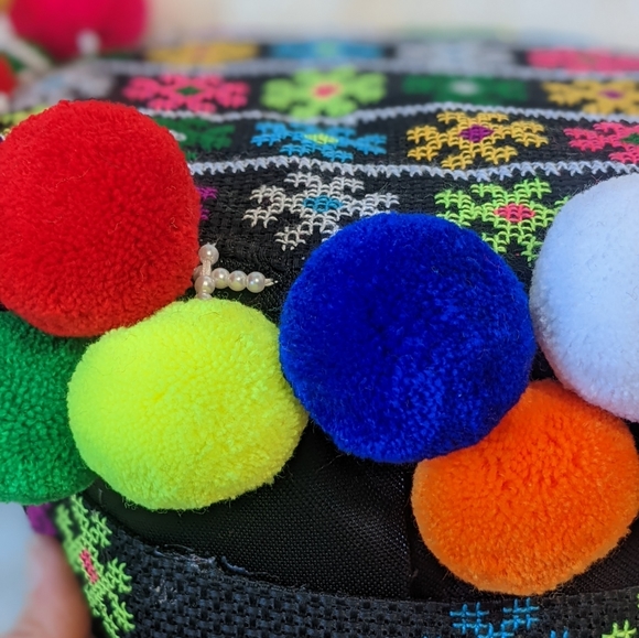 Hmong PNM pom pom hat - Picture 9 of 11